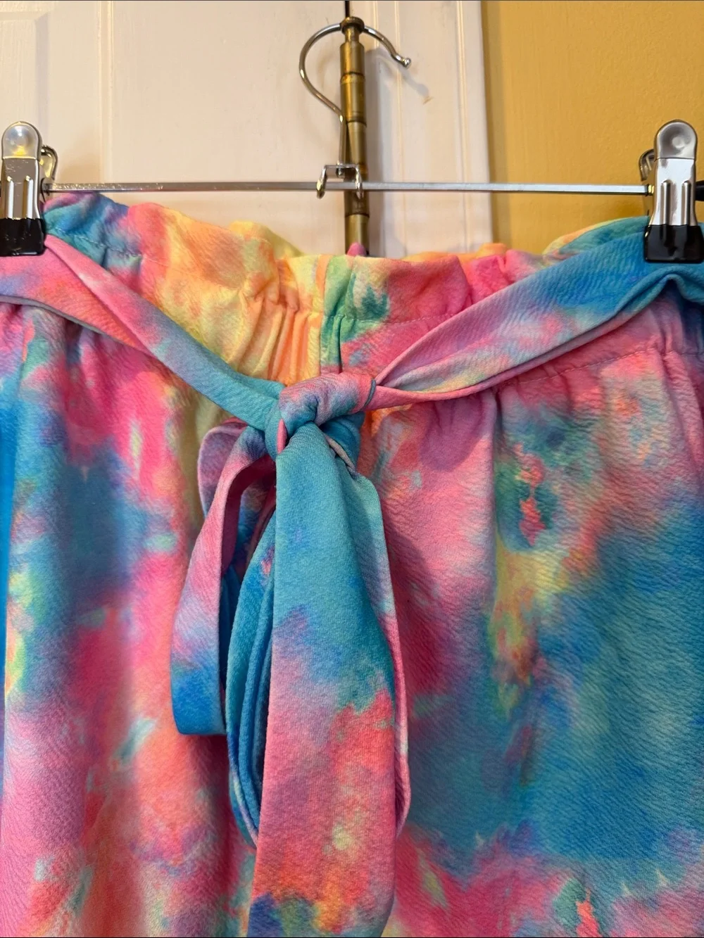 Tie-Waist Tie-Dye shorts, large